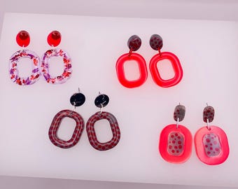 Pendientes de resina hechos a mano con la imagen del estado de Ohio - Joyería escarlata y gris