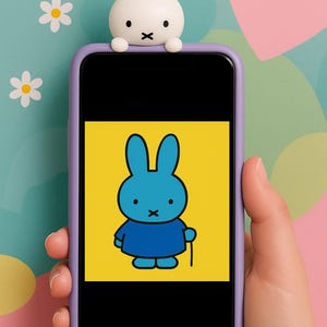 Cute Phone Hipper – 3D Printed Phone Charm – Removable Nano Tape Option – Kawaii Phone Accessory – Collectible Figurine Topper