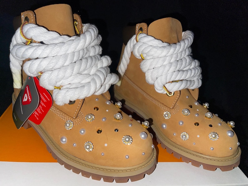 Custom Bling Timberland Boots | Pearl & Crystal Rope Lace Timbs | Women’s Designer Inspired Boots | Handmade Luxury Footwear bild 4