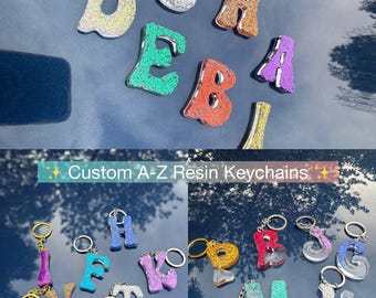 Llavero personalizado de resina con purpurina / Charm personalizado del alfabeto de la A a la Z