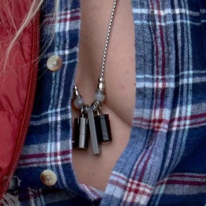EDC Survival Necklace – Waterproof Lighter, Knife, Flashlight