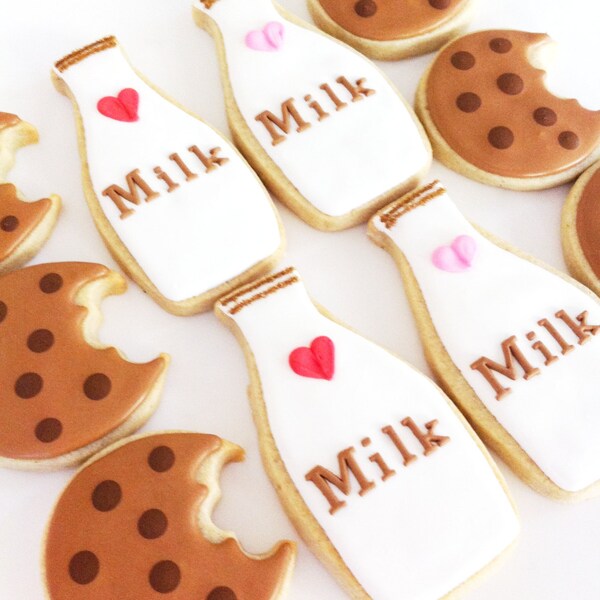 Milk and Cookies (1 dozen Milk Bottle and Chocolate Chip Cookies)