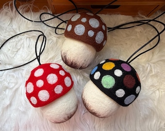 Needle Felted Mushroom Bag, Kawaii Wool Crossbody Purse, Cute Cottagecore Gift, Small Handmade Coin & Lipstick Holder