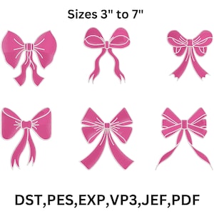 Puede incluir: Seis diseños de lazos rosas con contornos blancos se muestran sobre un fondo blanco. Los lazos varían en estilo, midiendo entre 7,6 y 17,8 cm. También está presente el texto "Sizes 3" to 7"" y "DST, PES, EXP, VP3, JEF, PDF".