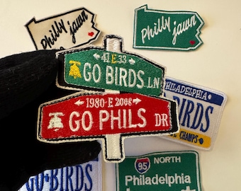 Parche de letrero callejero "Todos los caminos conducen a los campeones" de los Philadelphia Eagles y los Philadelphia Phillies "3" (1 unidad) para gorras, chaquetas, camisetas y regalos.