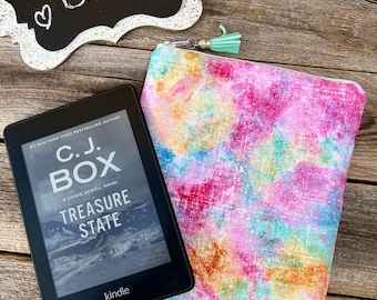 Zippered E-reader Case - E-reader Cover - 200 Fabric Choices - Custom - Padded Kindle Sleeve