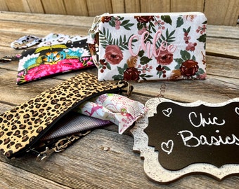 Makeup Bag - Personalized Cosmetic Bags - over 200 Fabric Choices - Toiletry Bag - Small Zipper Pouch