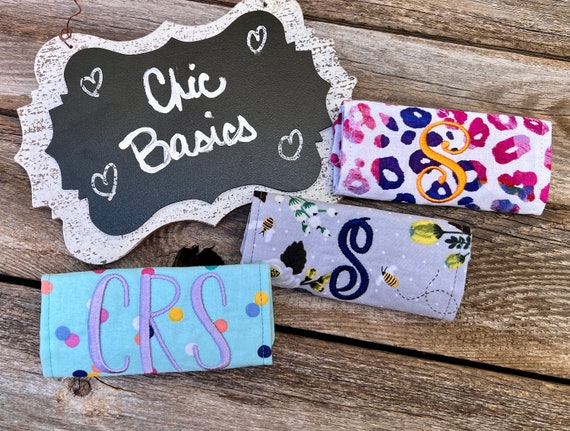 Luggage handle wrap - Handle Wrap - Personalized Luggage tag - Personalized Luggage Handle Wrap - Luggage Finder - 200 Fabric Choices