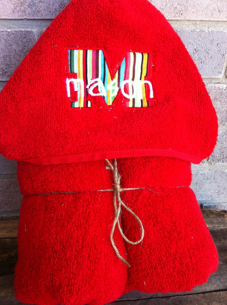Personalized Hooded Towel With Matching Set of Washcloths Etsy