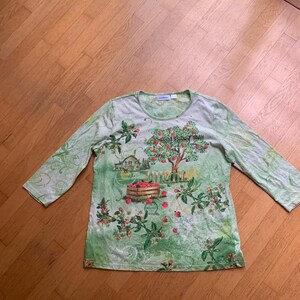 Vintage Y2K 3/4 Sleeve Green T-Shirt with Floral Sublimation Print with Rhinestones - Cottage Core Apple Orchard - Size Large, IB Diffusion