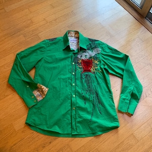 Vintage Y2K Langarmhemd in leuchtendem Grün mit Engelsflügeln, Adler und gesticktem Samtwappen, Mondo di Marco, Größe XL, Umschlagmanschette mit Paisley-Muster