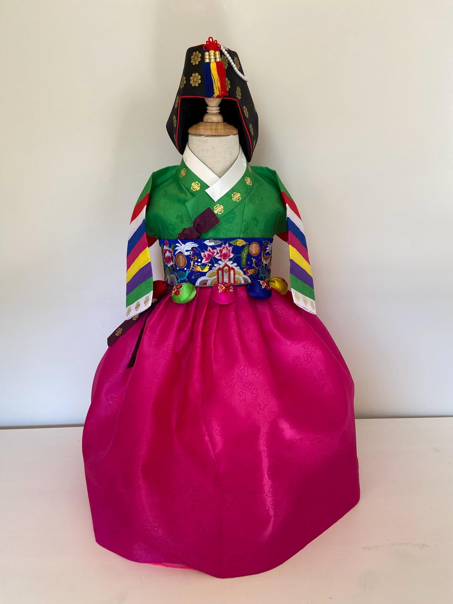 Hanbok för flickor att hyra | Grön & knallrosa koreansk 100-dagars Hanbok | Saekdong koreansk babyoutfit | Traditionell Hanbok att hyra | Storlek 100