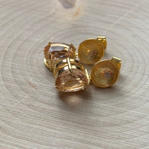 Princess of Wales Style Peach Teardrop Earrings