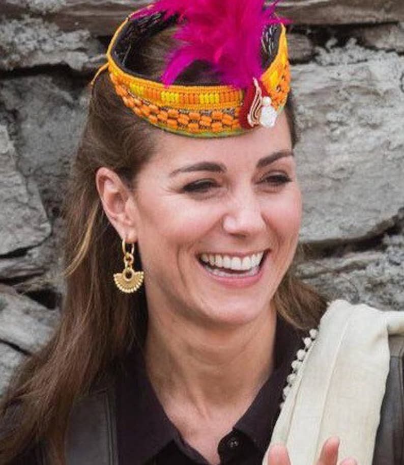 Kate Middleton Gold Fan Earrings | Etsy