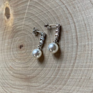Princess of Wales Style Drop and Pearl Earrings