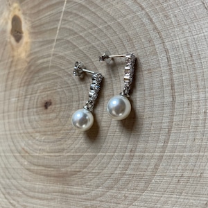 Princess of Wales Style Drop and Pearl Earrings