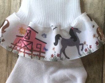 Calcetines con volantes de cinta de granero de poni y caballo