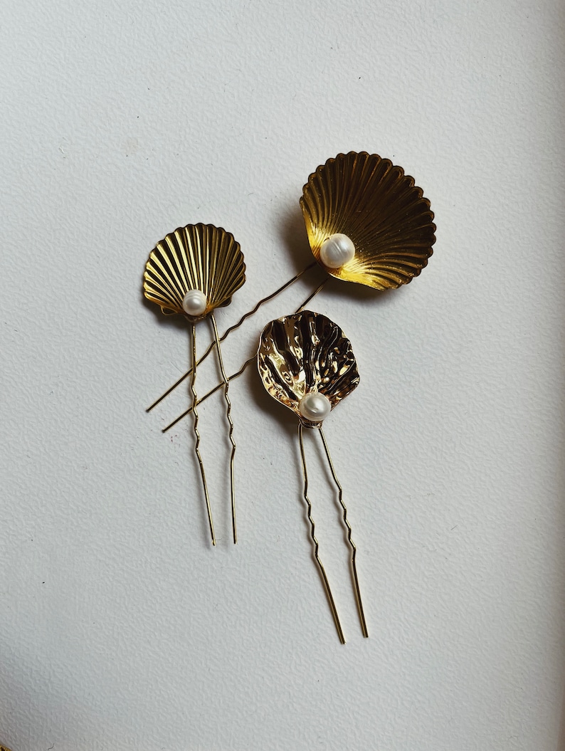 Seashell hairpins, 1806 image 5