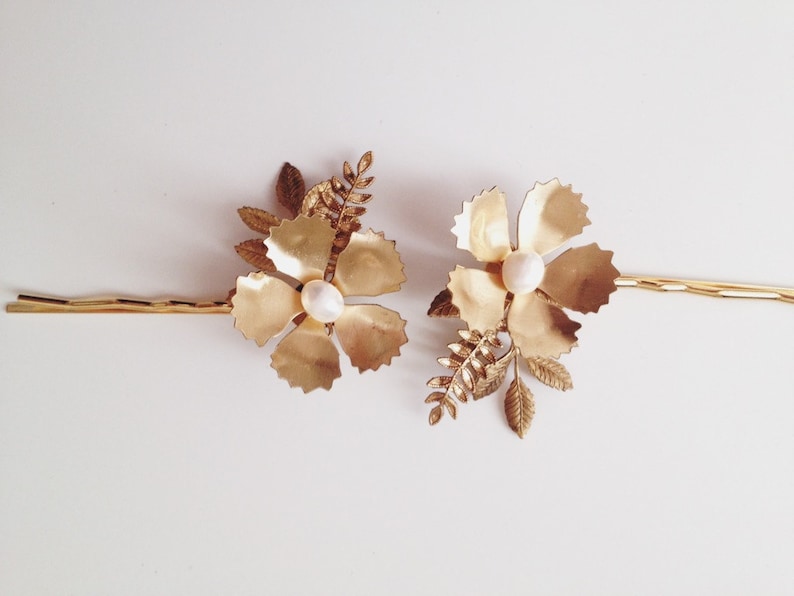 Corrine flower hairpin, small size 1305b image 2