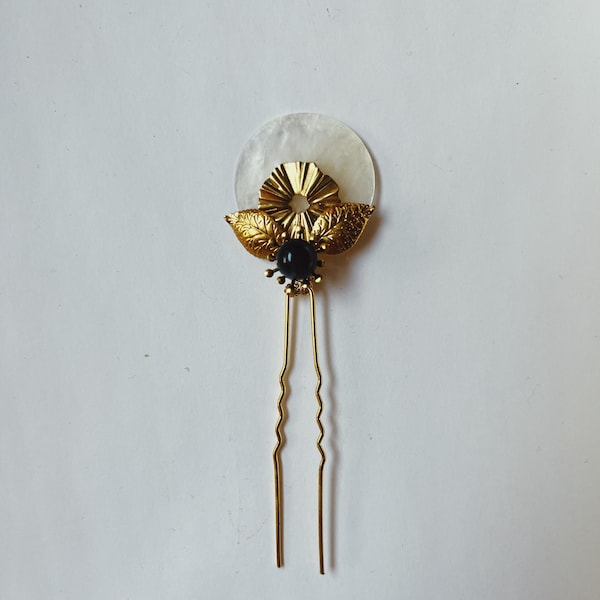 Moon rise hair pin