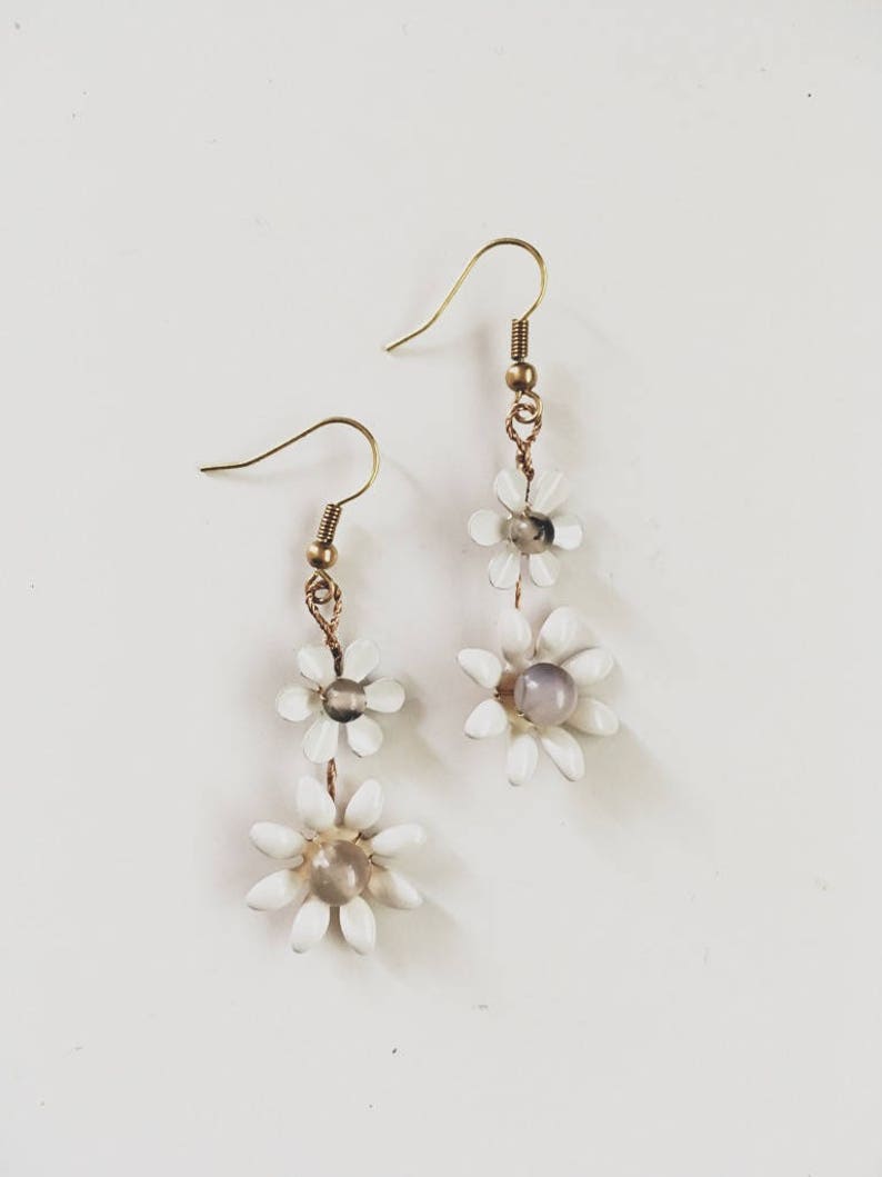 Sweet daisy drop earrings, 1620 image 2