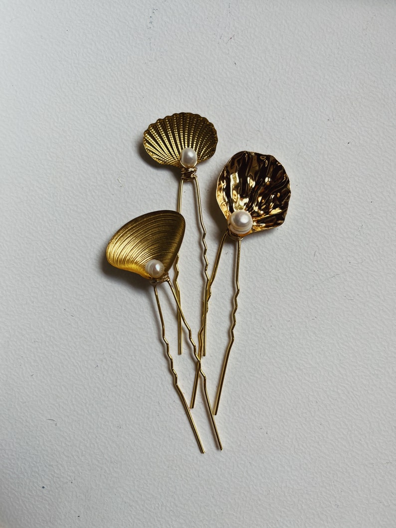 Seashell hairpins, 1806 image 2