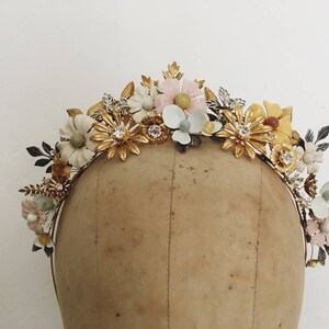 Bespoke crown, large, ceramic and brass 1501 image 3