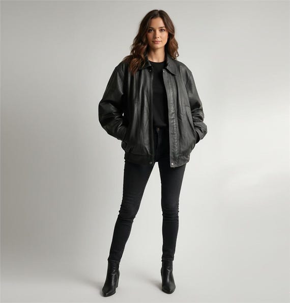 Vintage 90s Black Leather Bomber Jacket for Women - Oversized Y2K