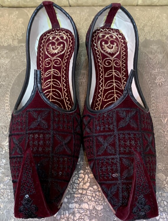 Handmade Men's Khussa Shoes – Traditional Indian Pakistani Punjabi Wedding & Party Footwear