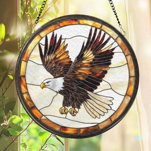 Stained Glass Eagle Suncatcher – Handmade Bald Eagle Window Art, Patriotic Bird Decor, Wildlife Gift for Nature Lovers