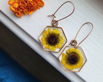 Copper wildflower earrings, resin earrings,  flower earrings,  real flowers, resin jewelry, dangle earring, window earrings, nature jewelry