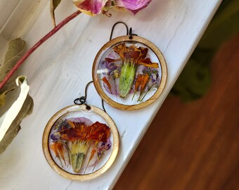 Wildflower wood earrings, resin earrings, pressed flowers, jewelry