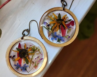 Wildflower wood earrings, resin earrings, pressed flowers, jewelry