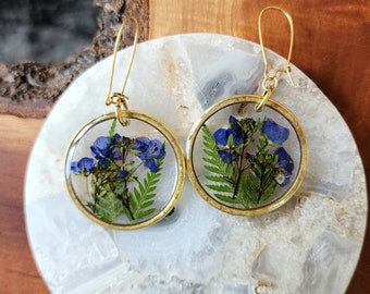 Real flower and fern gold earrings, dangles, floral, drop earrings, gold jewelry, resin earrings, resin jewelry, wildflowers, terrarium