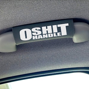 Poignée O Sh*t® | Accessoire auto humoristique pour l'intérieur de la voiture, cadeau passager et cadeau conducteur