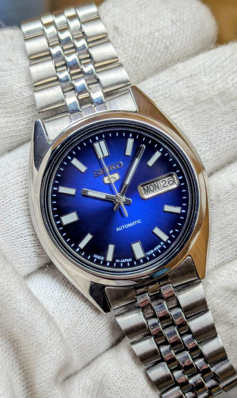ミ*ク様 SEIKO クォーツ 腕時計 青 unused Seiko snxs79 - Etsy 日本
