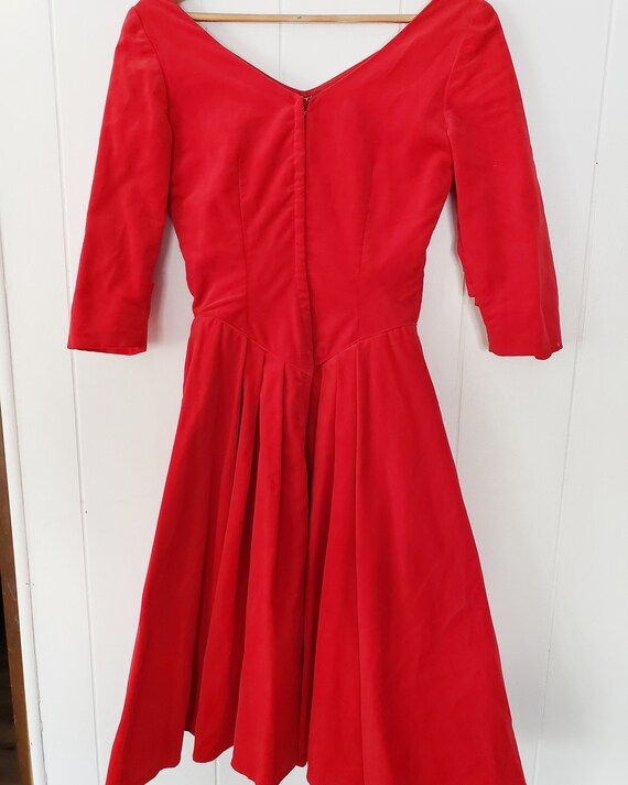 GoRgEoUs Vintage 1950s Bright Red Velvet Elegant … - image 5