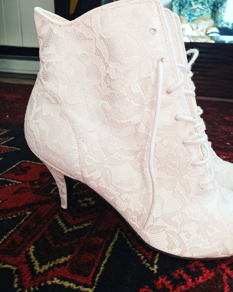 Vintage 1980s Lacey Studio 6 MADONNA White Lace Ankle Pointy Boots image 4