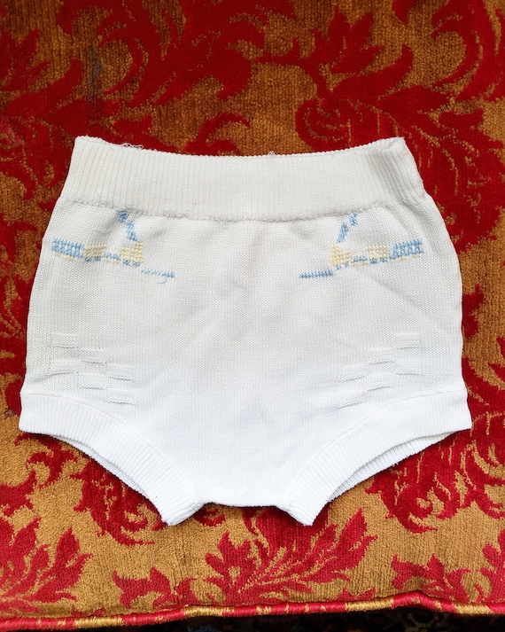 CuTe 1960s 1950s white Train Bloomer Shorts