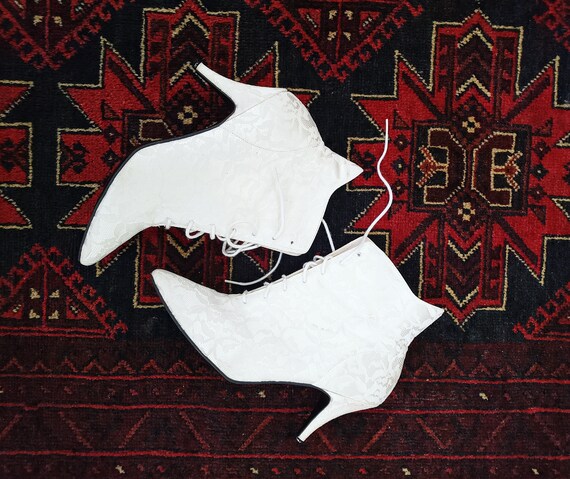 Vintage 1980s Lacey Studio 6 MADONNA White Lace Ankle Pointy Boots