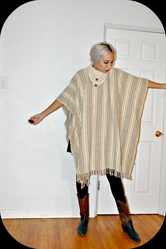Vintage 1970s Hippie Striped Wool Mexican Blanket… - image 3