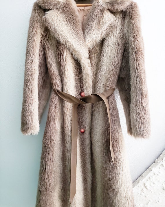CoOl 1970s 1960s Cream Brown Striped Faux Fur Coat