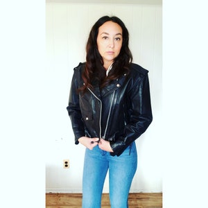 AmAzInG Vintage Black Leather Motorcycle Coat Jacket