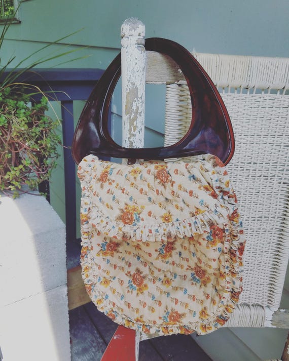 Adorable 1960s 1970s Floral Purse Bag