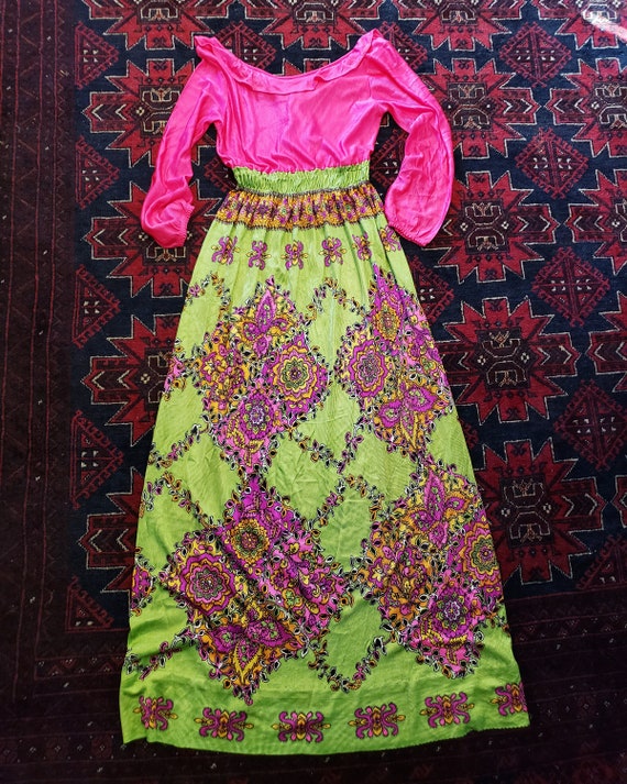 Amazing Bright Pink Green 1970s Hippie Funky Flor… - image 6