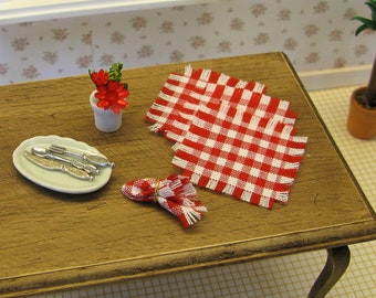 Dollhouse NAPKINS with Napkin Rings Included / Table Napkins / Miniature Table Linens / Dining Miniatures / Set of 2 / 1:12 Scale