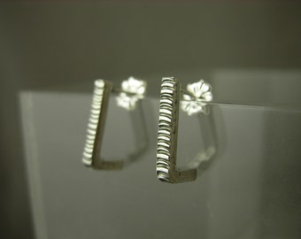 Sterling Silver Textured 'L' Bar Modern Stud Earrings
