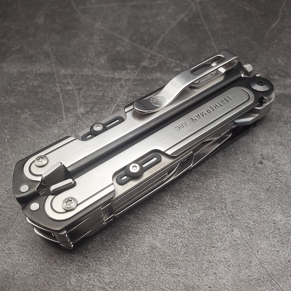 Two Thumb Studs / Bars / Tabs for Arc / Free P4/P2 - Leatherman tool not included