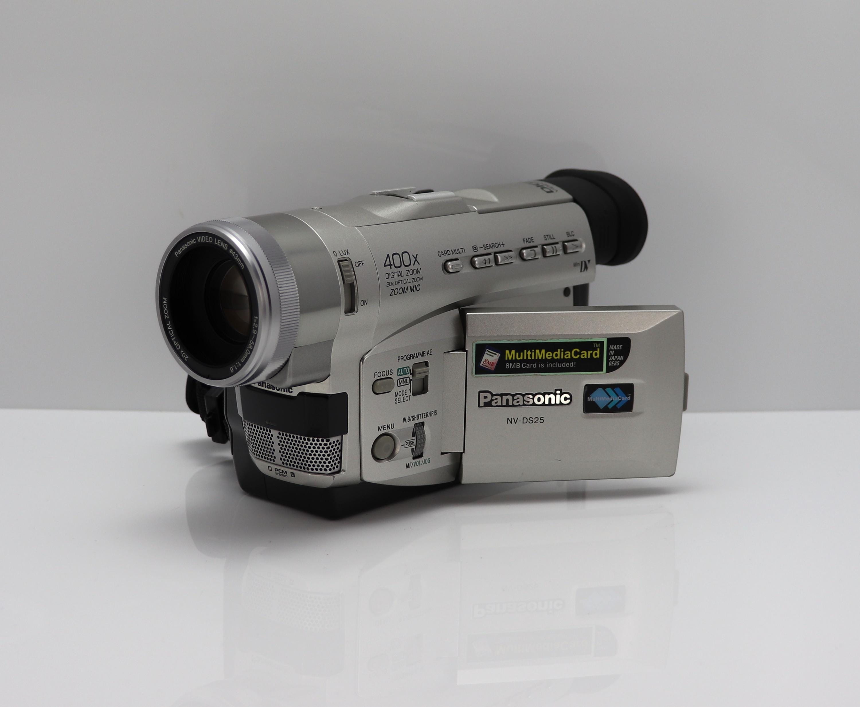 【希少】Panasonic　NV-S25 Panasonic NV-DS25 Camcorder Mini DV Digital Tape Video Camera
