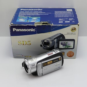 Panasonic HDC-SD5 Camcorder Boxed 3CCD High Definition Digital HD Video Cam